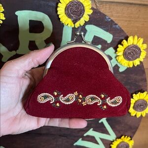 Vintage Étienne Aigner Suède Cowhide Leather Coin Purse Paisley Embroidered Red